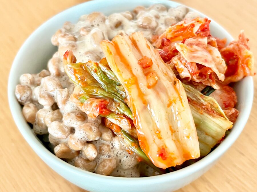 豆の文志郎の北海道のわら納豆とキムチ